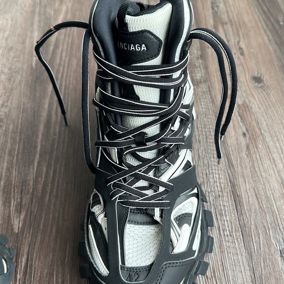Balenciaga Men’s Track Hike Size 42 - Picture 2 of 3